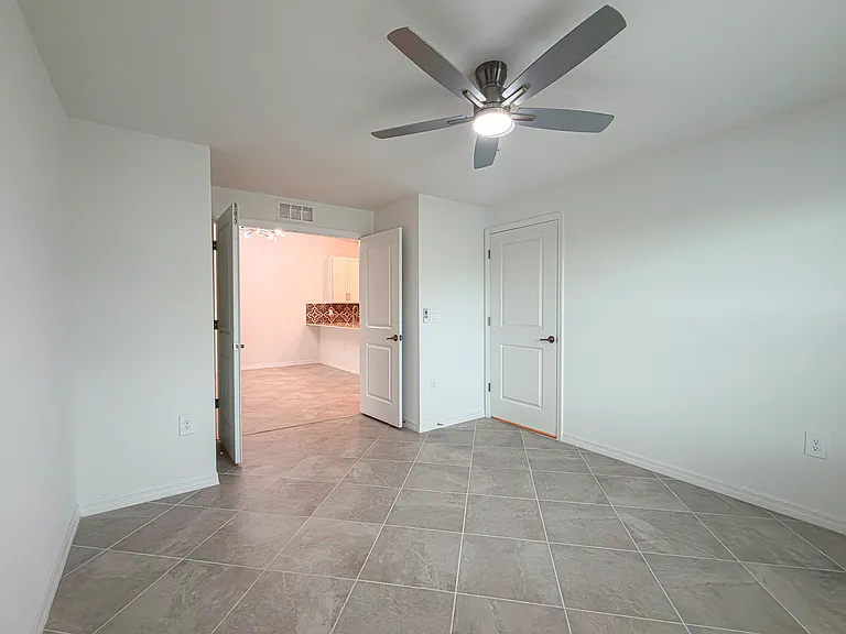 18923 Scallop Loop #201 — Photo 10