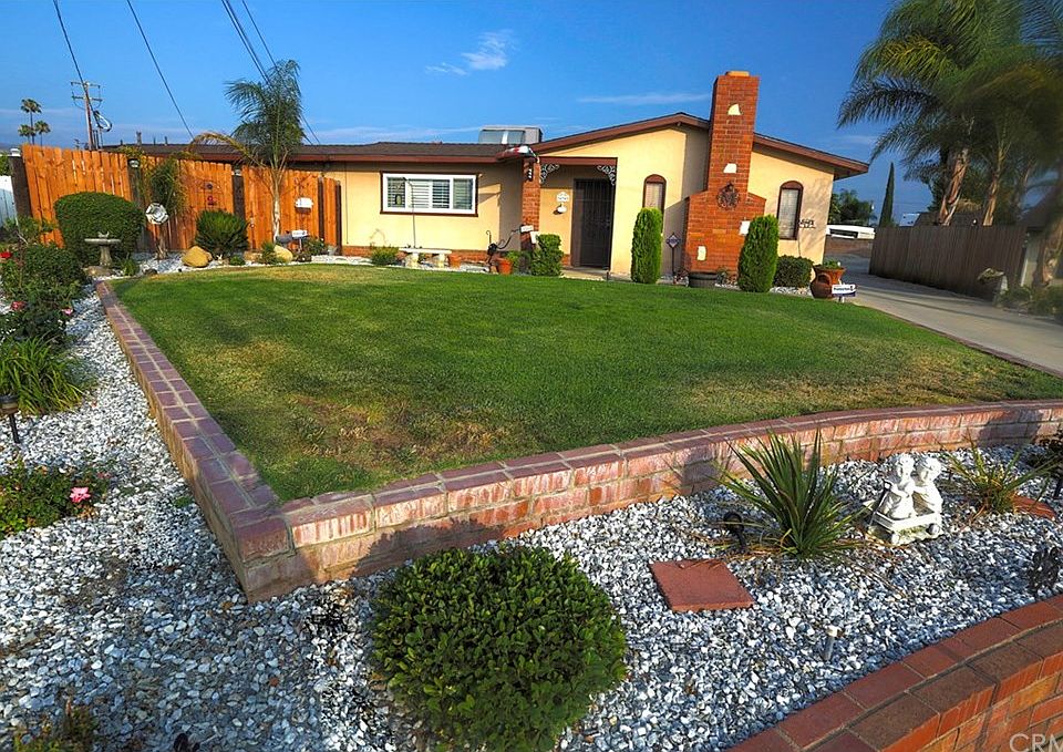 1st image of 34385 Pecan Ave