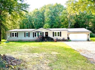 2732 Mahan Denman Rd NW, Bristolville, OH