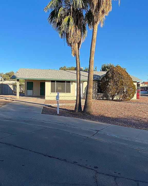 1st image of 410 E Saguaro St