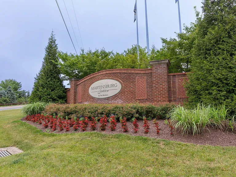 305 Lewisburg Ln — Photo 35