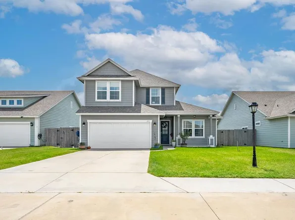 113 Highwood Dr, Rockport, TX 78382