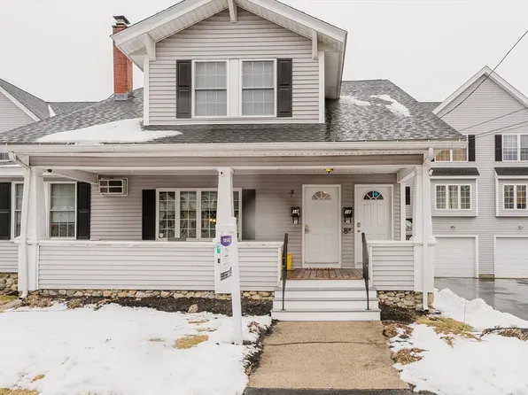 18 Dana St #1, Lowell, MA 01850