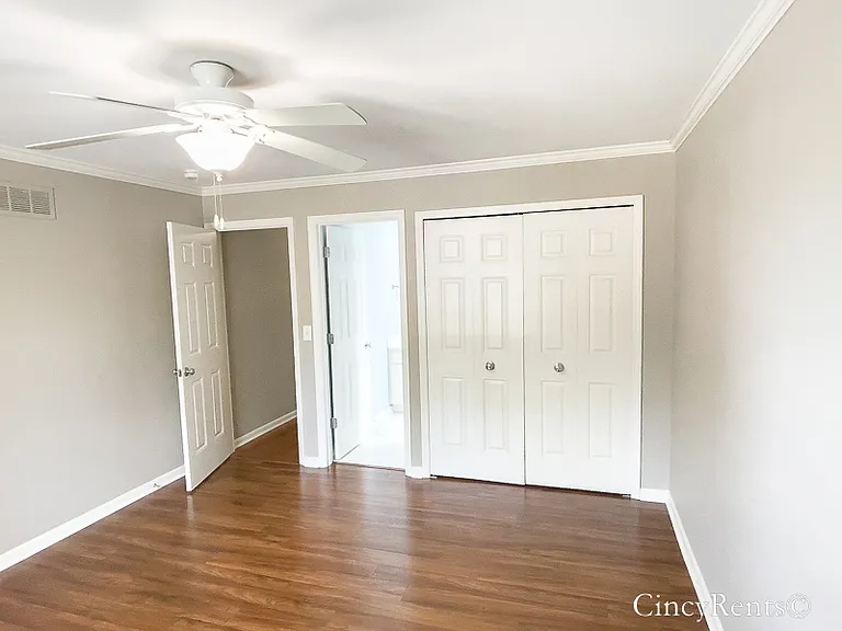 3695 Erie Ave #D — Photo 17