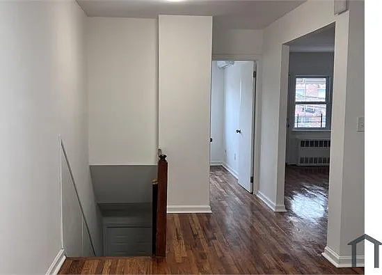 2033 Strang Ave #2 — Photo 6