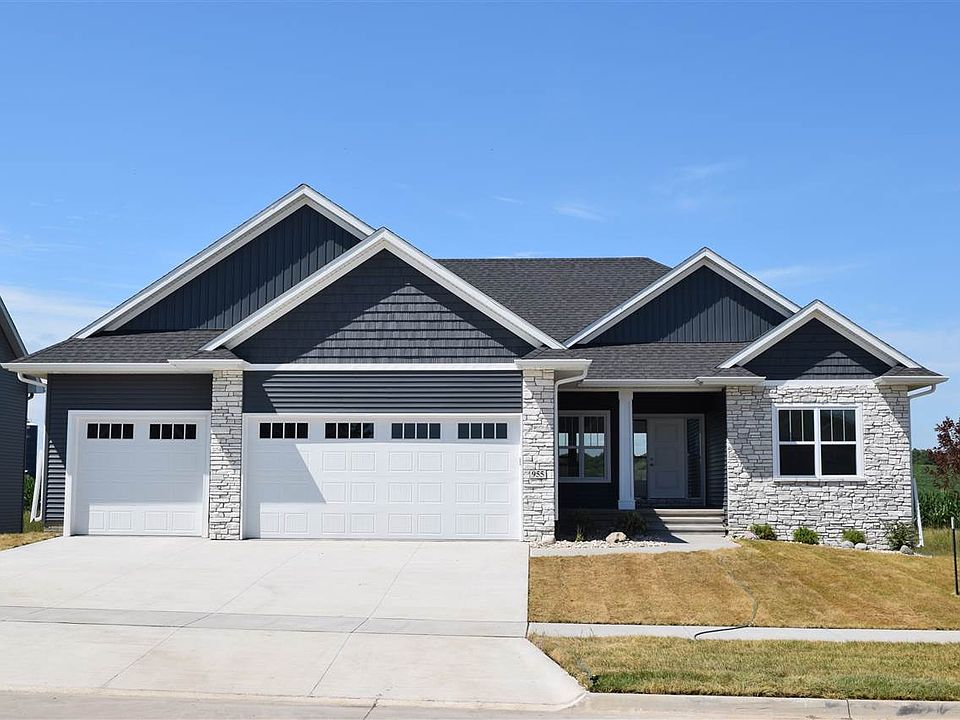 1st image of 955 Grouse Ct