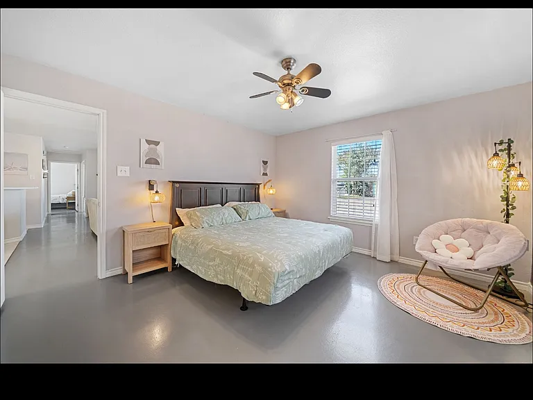 813 Oriole St — Photo 22