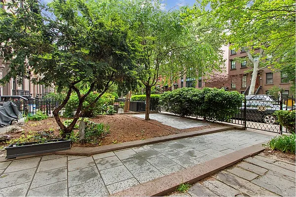 Rented by Douglas Elliman | media 3