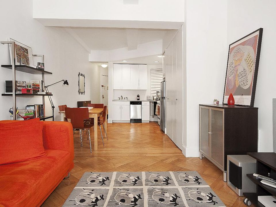 1st image of 126 W 73rd St APT 3C