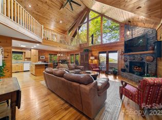 531 Nottingham Rd, Maggie Valley, NC 28751