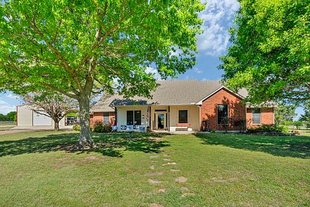 1st image of 1411 Honeysuckle Ridge Ct