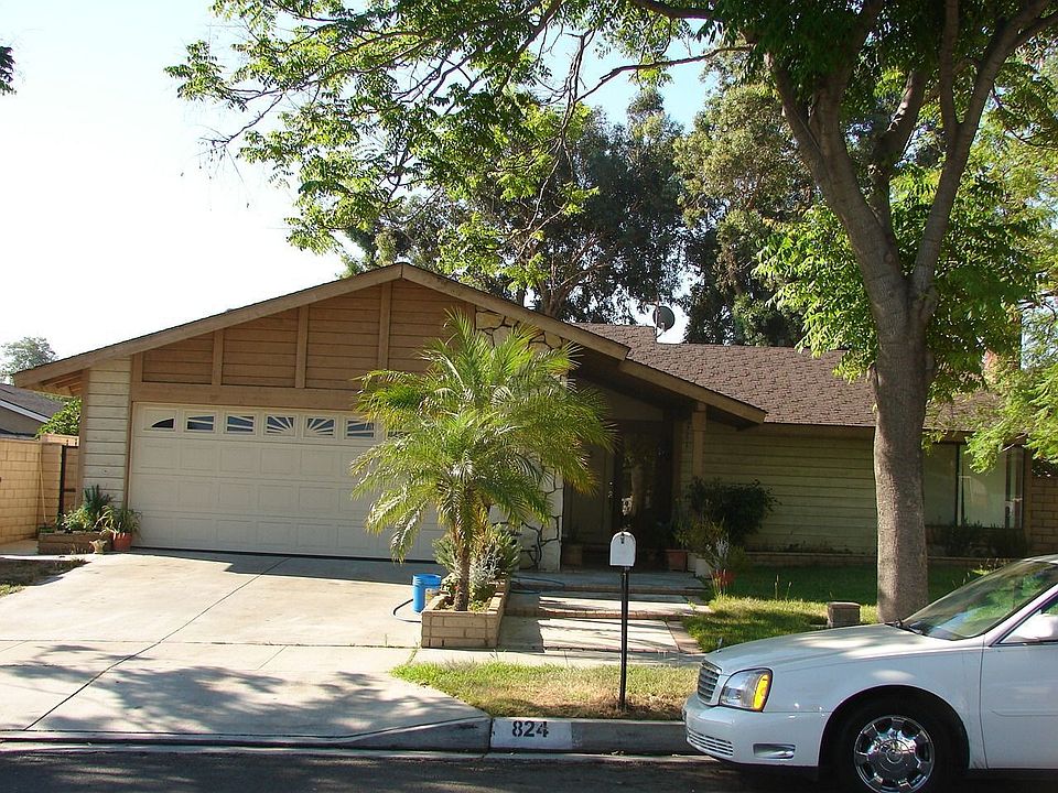 1st image of 824 Cottonwood St