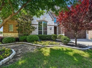 8236 Victoria Ln, Argyle, TX 76226