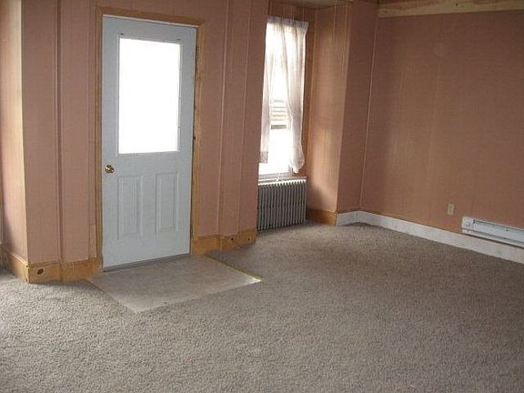 2nd image of 346 New Castle St