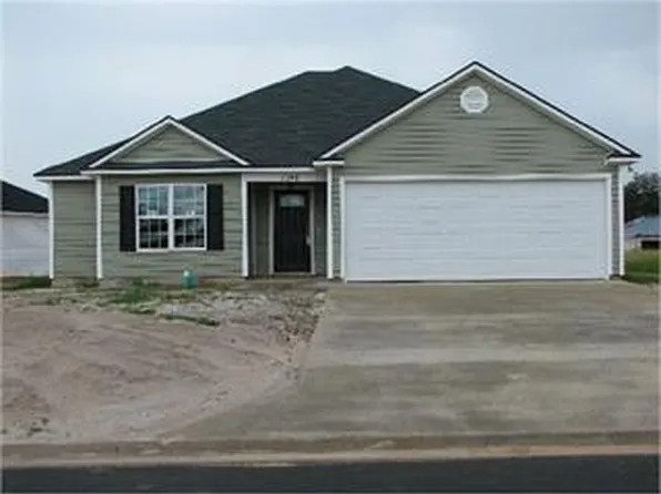 5098 Branch Point Dr, Valdosta, GA 31605