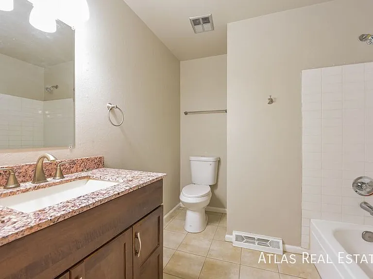 13144 Hadar Dr — Photo 24