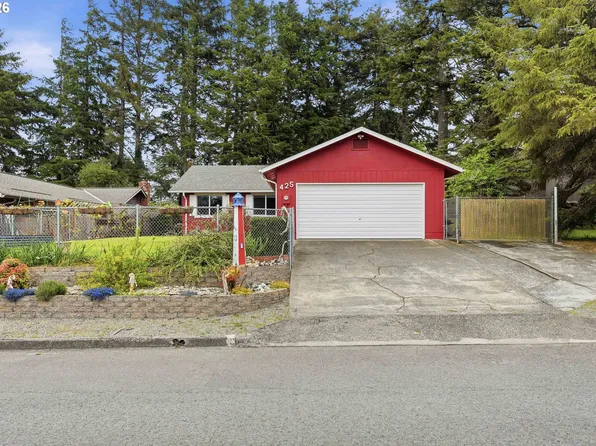 425 Radar Rd, Coos Bay, OR 97420