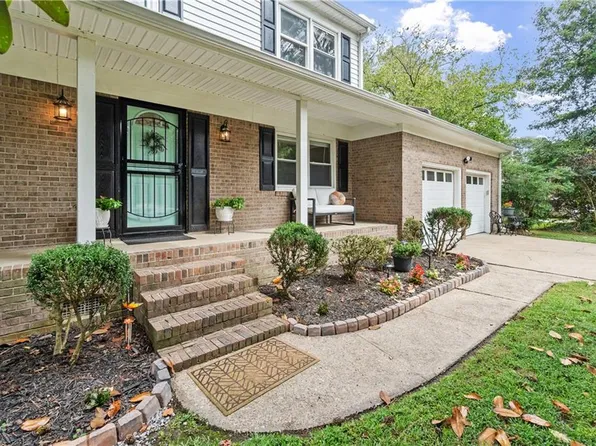 648 Kings Grant Rd, Virginia Beach, VA 23452