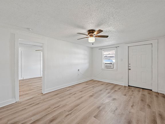 3rd image of 1914 McBroom St #4