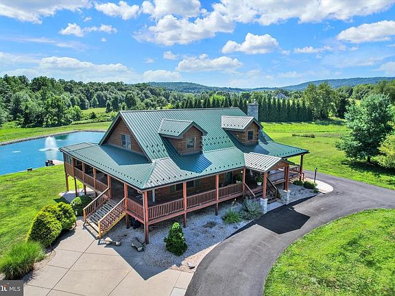 2nd image of 285 Orchard Ln