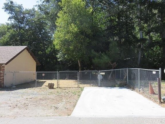 3rd image of 316 Glenn Way