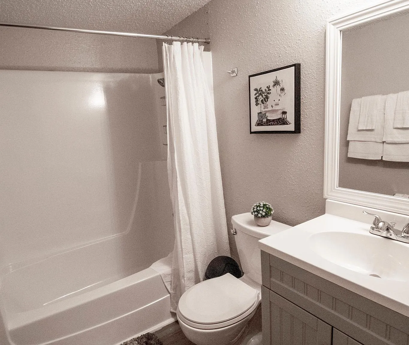 2 bed, 720 sqft, $1,200 — Photo 3