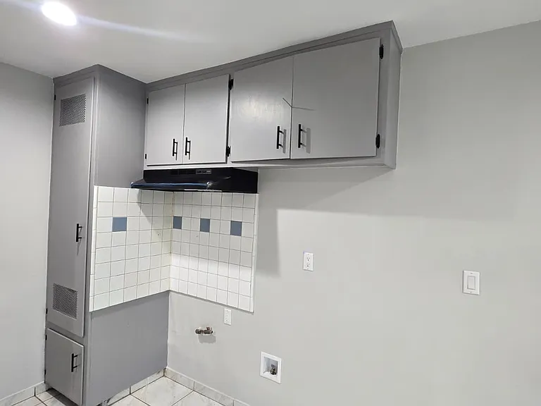 736 S Eastmont Ave #7 — Photo 6