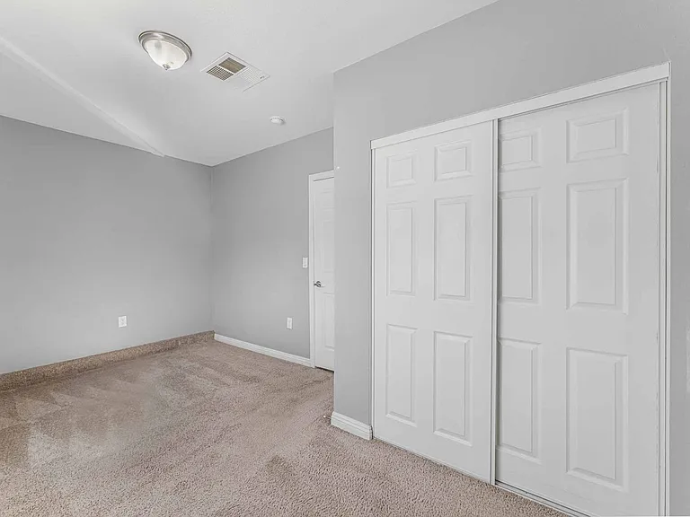 3636 Tempe St — Photo 19