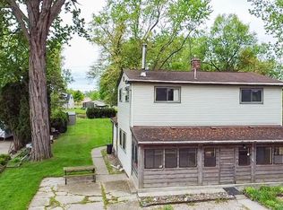 1397 N Channel Dr, Harsens Island, MI 48028
