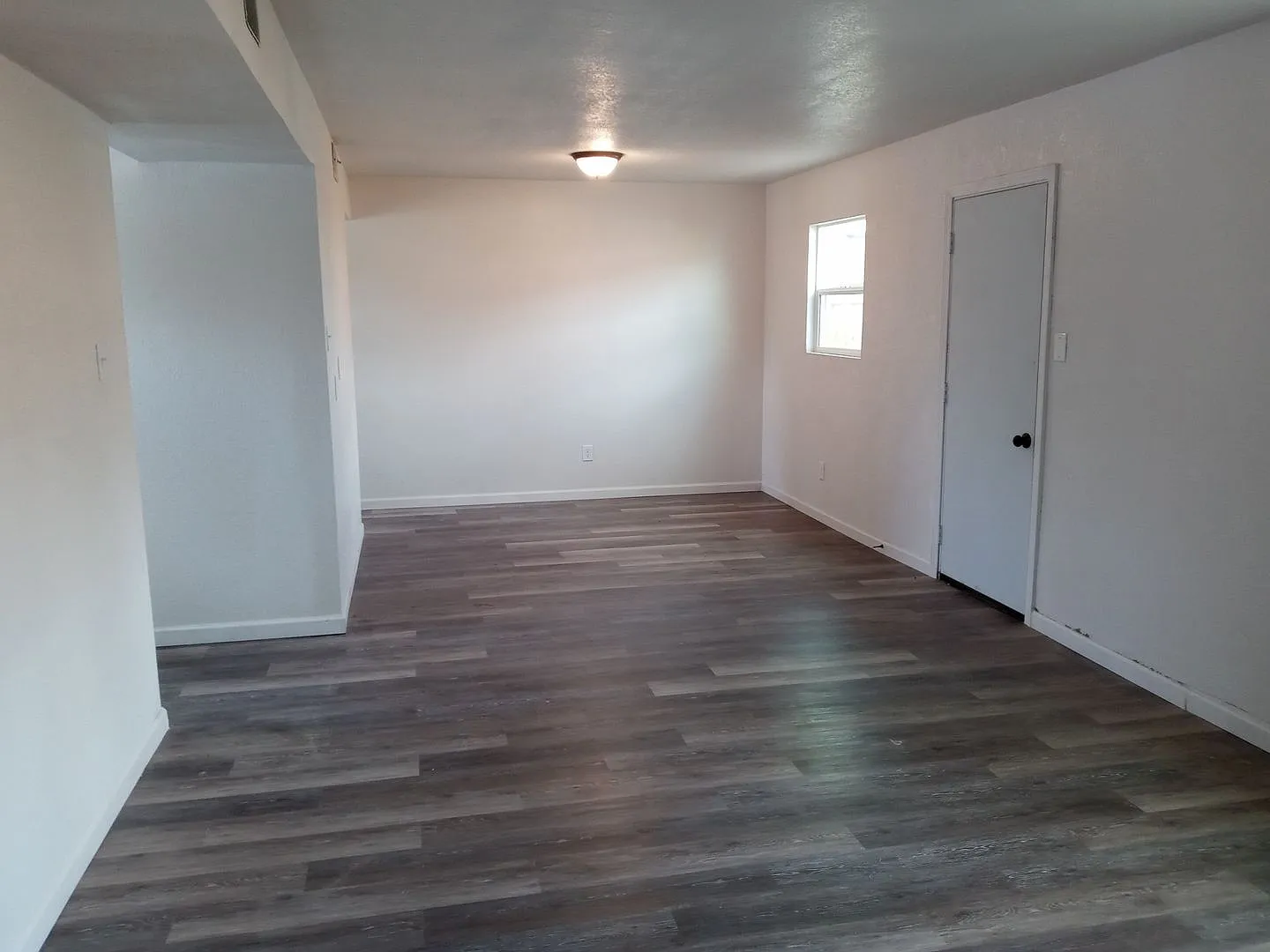 East 12th Townhomes and Apts — Photo 4