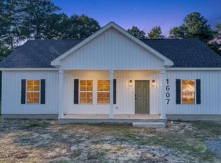 1607 Dr Martin Luther King Jr Dr N, Side, NC 27910