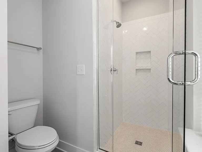 570 W End Dr — Photo 47