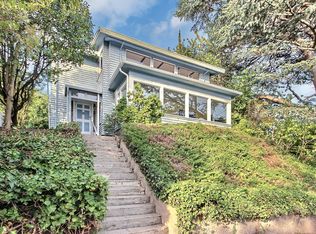 2408 N 40th St, Seattle, WA 98103