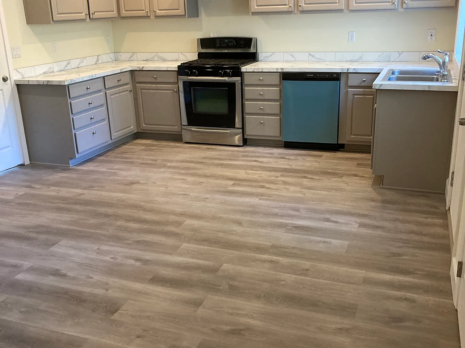 1010 W 13th St — Photo 3