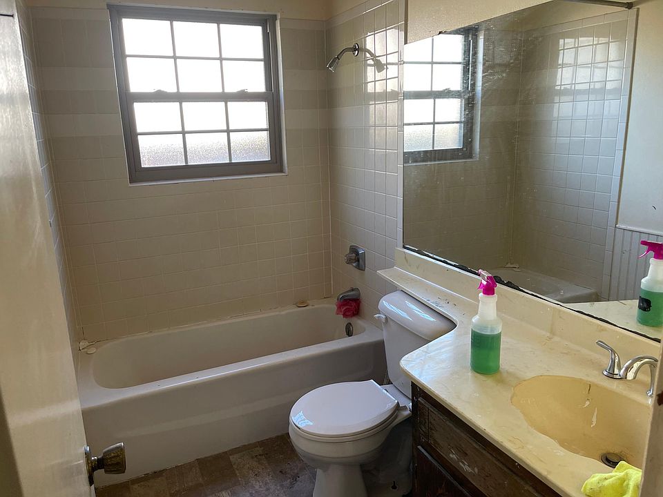 2nd image of 5711 Sorenson St #B