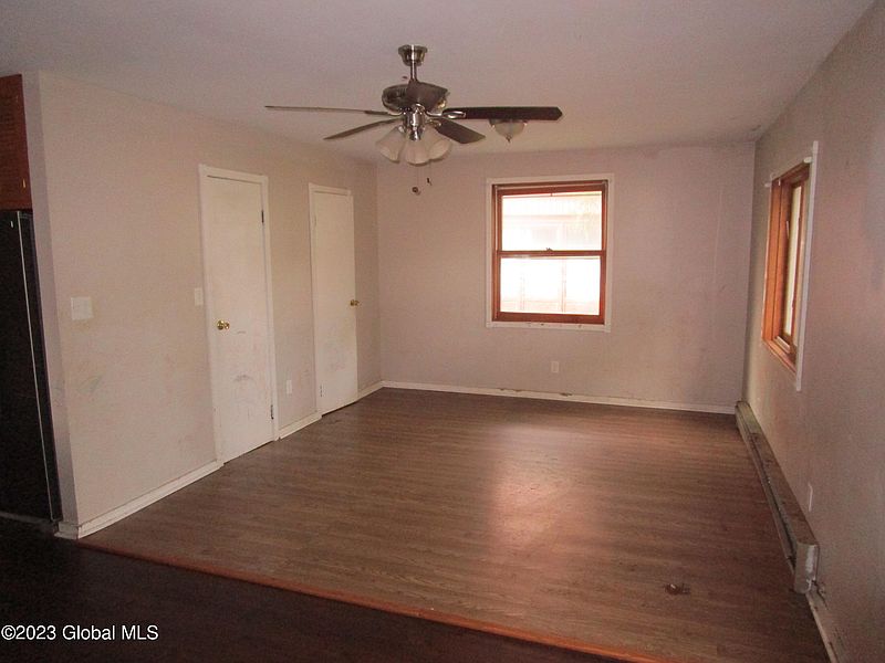 3rd image of 1053 Maryland Avenue