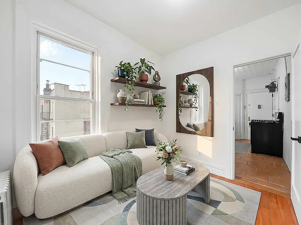 219 Kingsland Ave #16A