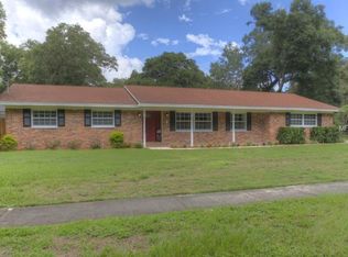 710 S Oakwood Ave, Brandon, FL 33511