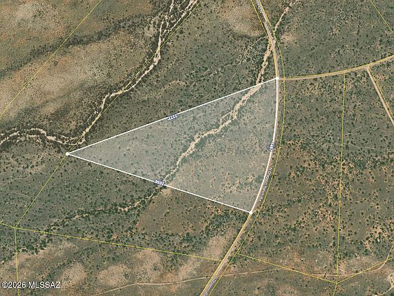 4th image of 16 N Dragoon Ranch Rd