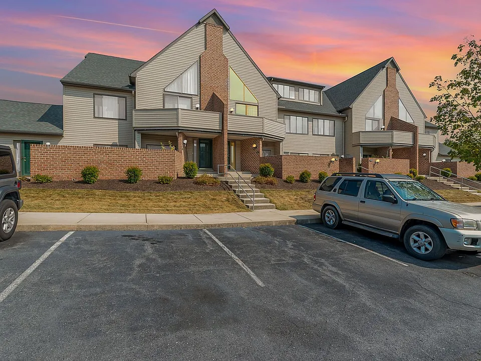 1003 Cherrington Dr