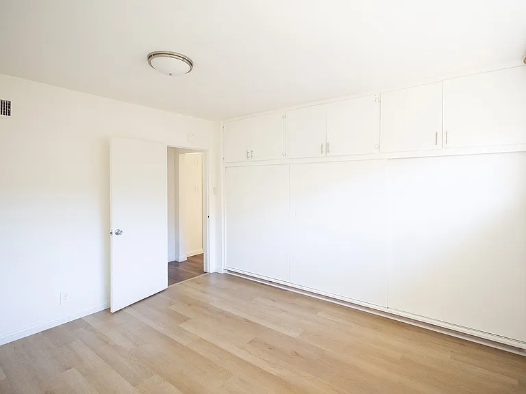 5461 E La Pasada St — Photo 26