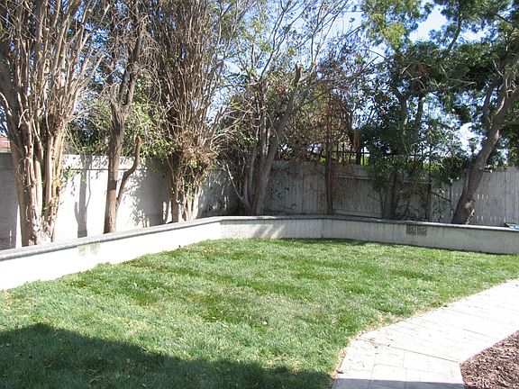 3rd image of 7659 Van Buren St