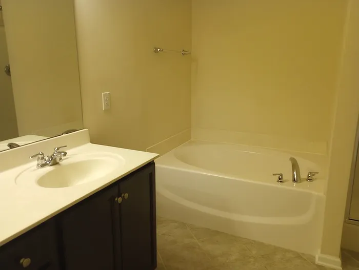 48 Hatfield Way — Photo 32