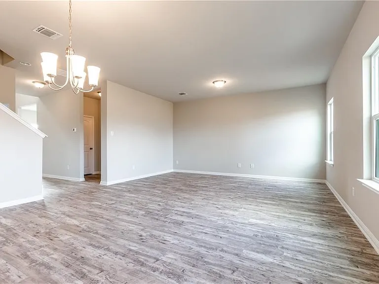 2718 Bridekirk Dr — Photo 12
