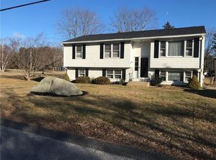 7 David Dr, Coventry, RI 02816