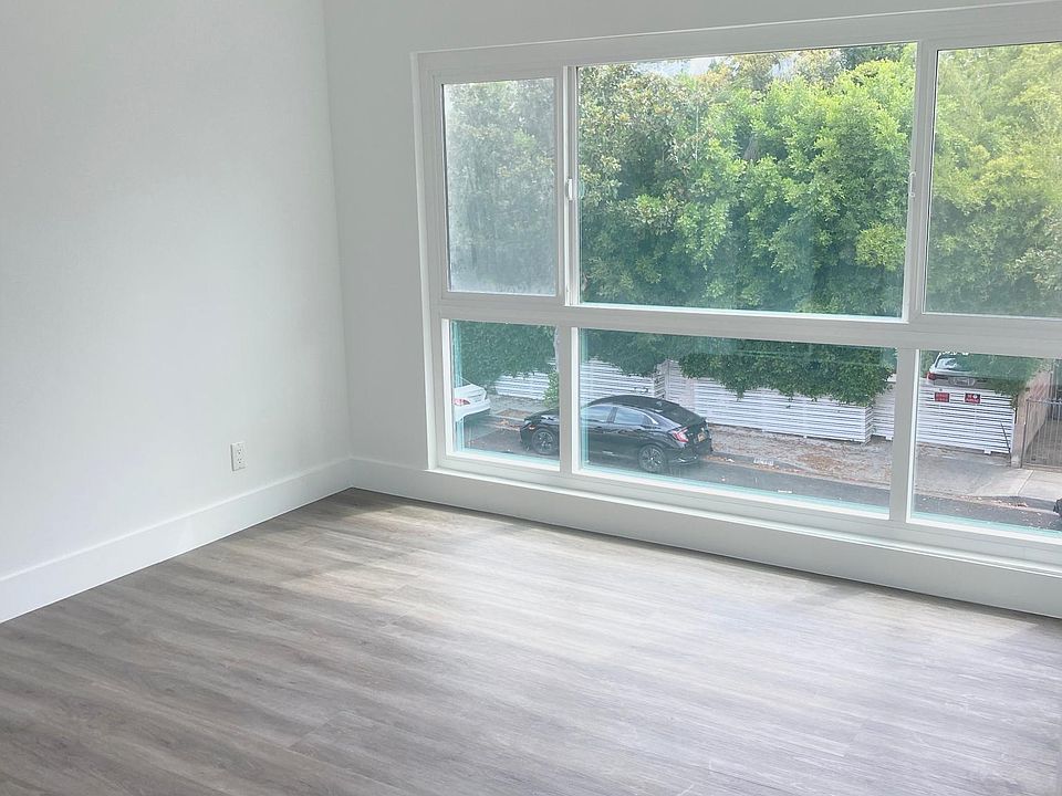 1st image of 1043 N Genesee Ave #6C