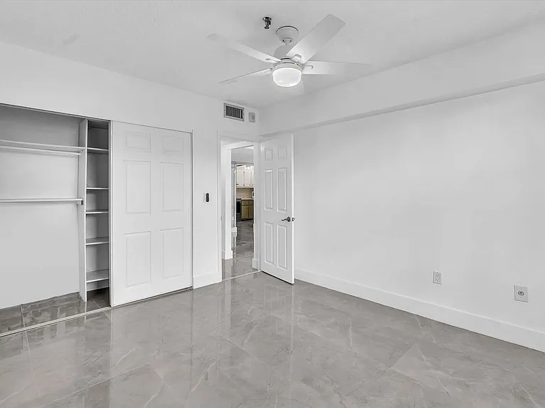250 181st Dr #107 — Photo 20
