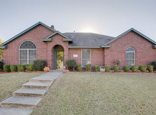 2737 Hyacinth Dr, Mesquite, TX 75181