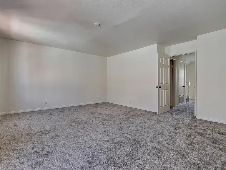 511 N Elena Ave #B — Photo 15