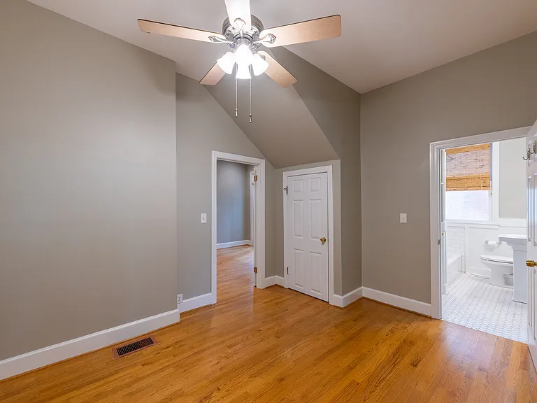 791 Myrtle St NE — Photo 8